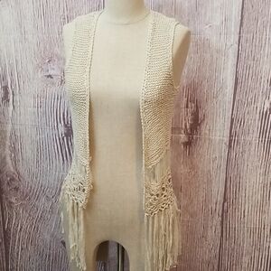 *LAST CHANCE!* FANG Cream Crochet Knit Sleeveless Fringe Vest - Junior Small